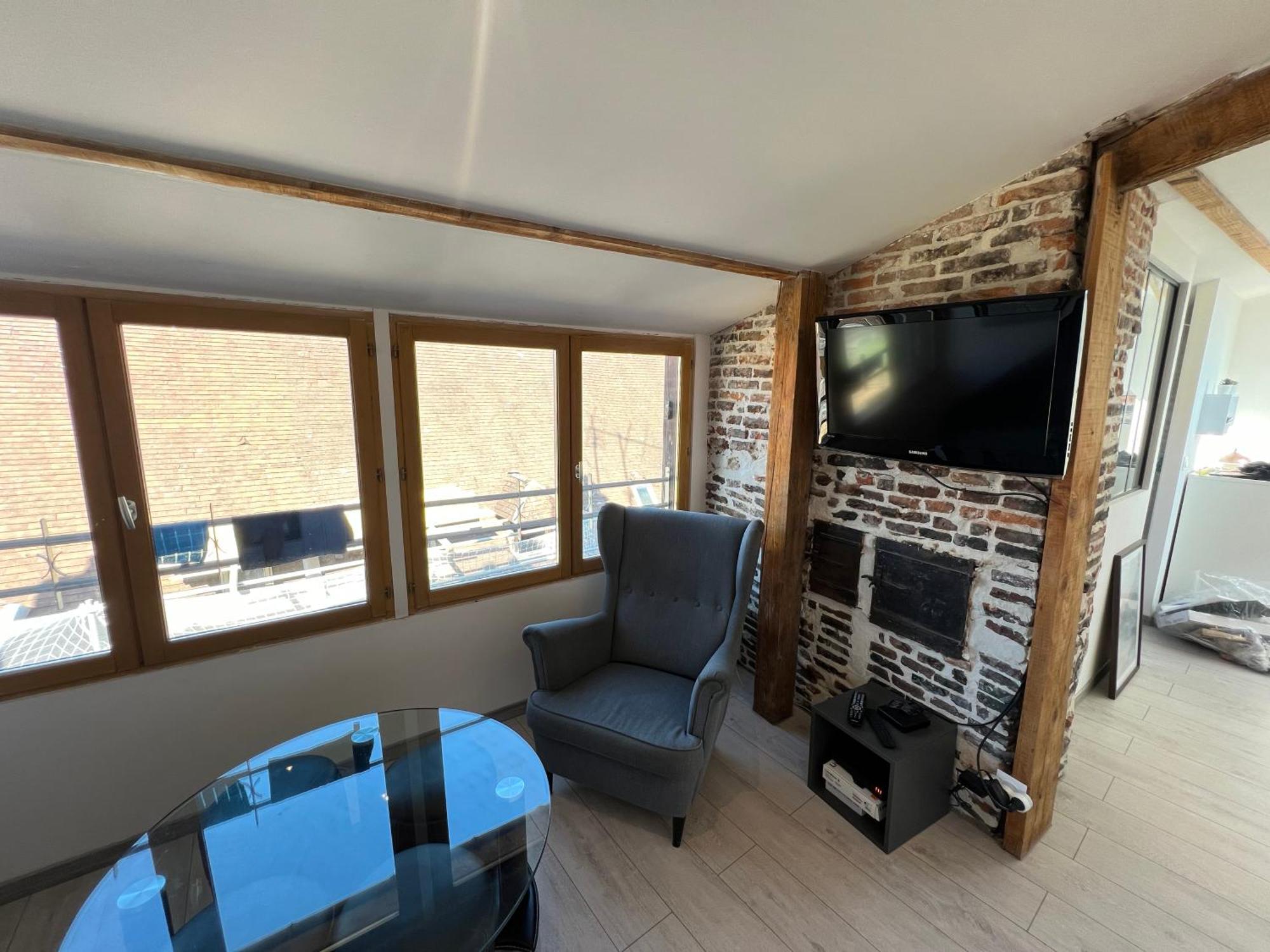 Bellevue Appartement Sous Les Toits Hypercentre Climatise Dole Dış mekan fotoğraf