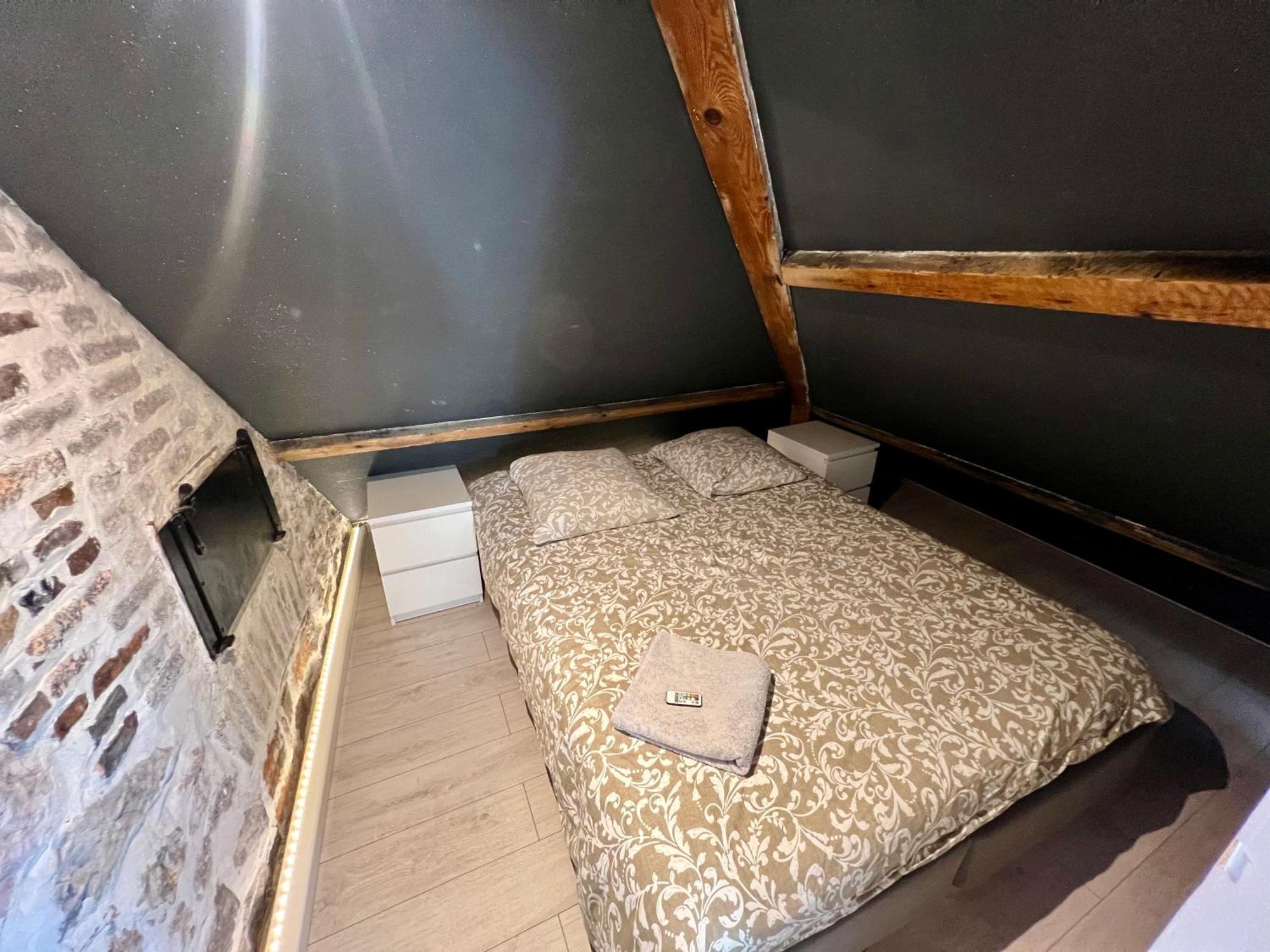 Bellevue Appartement Sous Les Toits Hypercentre Climatise Dole Dış mekan fotoğraf